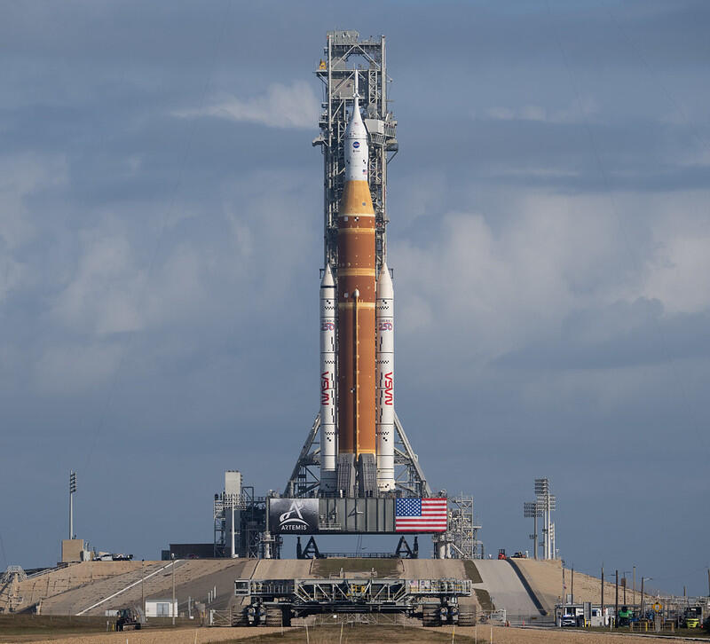 sls rocket at launch pad.